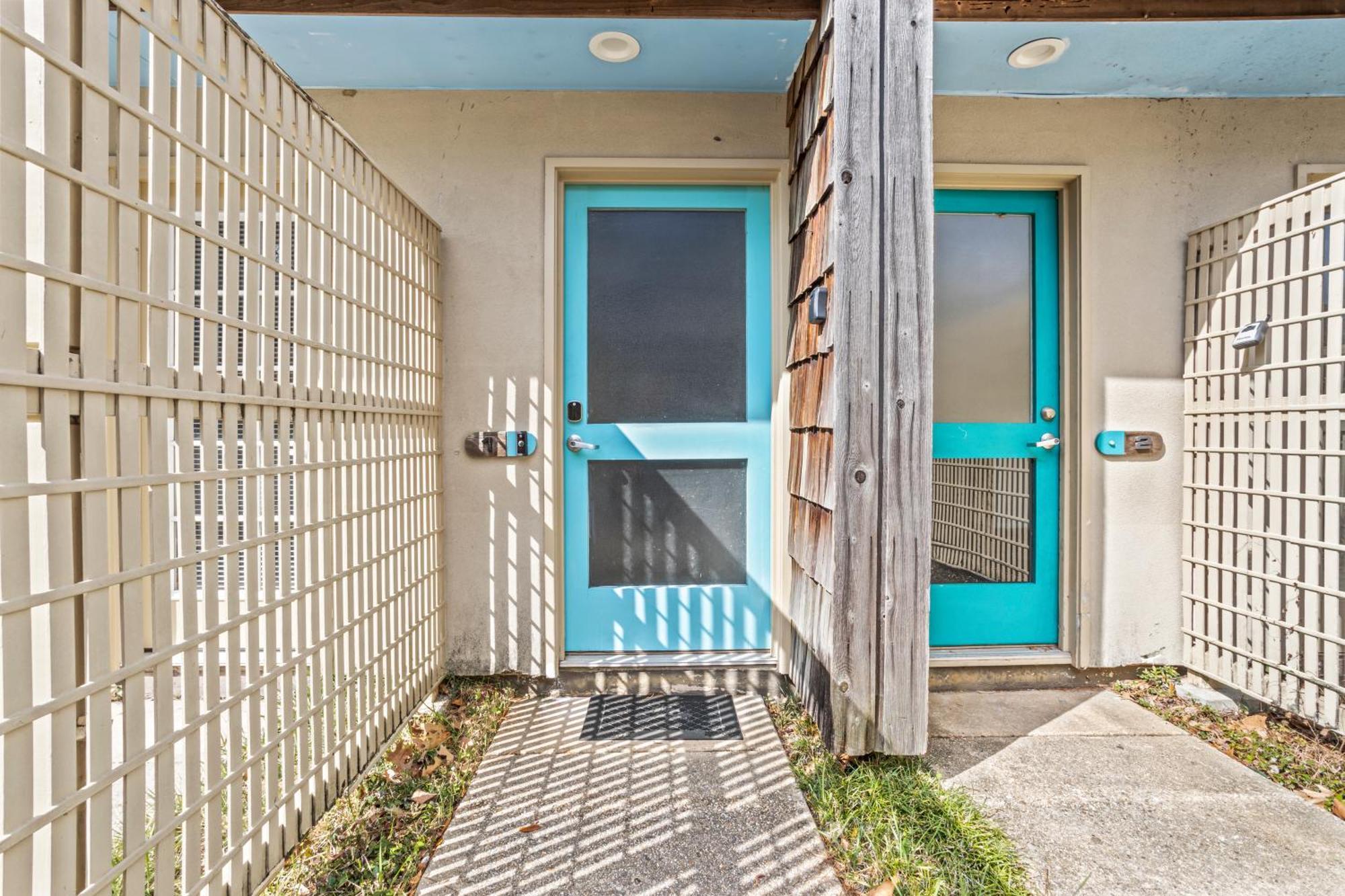 King Bed Well-Located Cozy Townhouse Retreat Apartment Gulfport Exterior photo